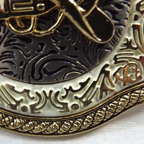 Western Hat and Revolver Southwestern Style Belt Buckle - Picture 8 of 11